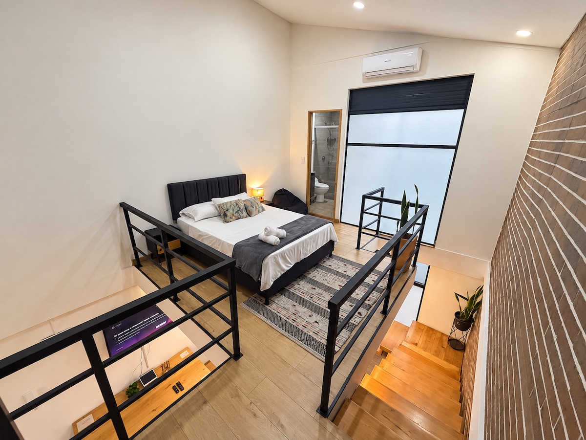 Loft moderno en Laureles | Aire acondicionado + wifi superrápido