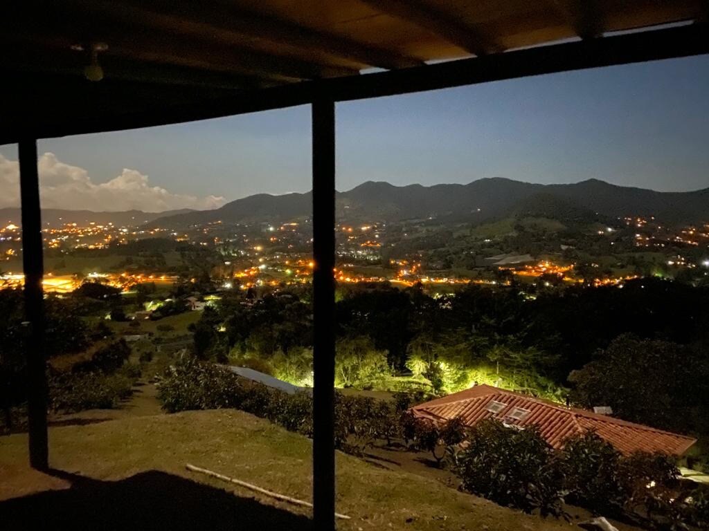 Cabaña Glamping del Cielo. Vía Rionegro - La Ceja.