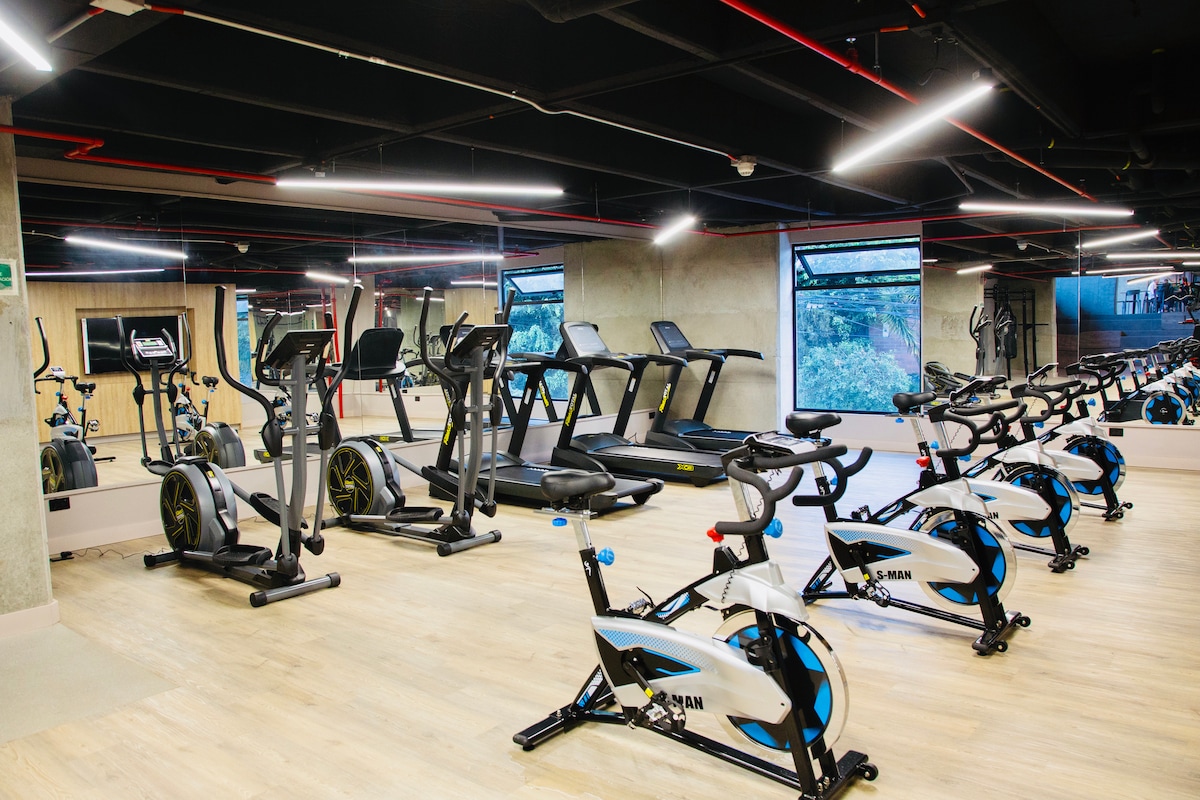 Loft en El Poblado con vista/500MBwifi/Cowork/Gym