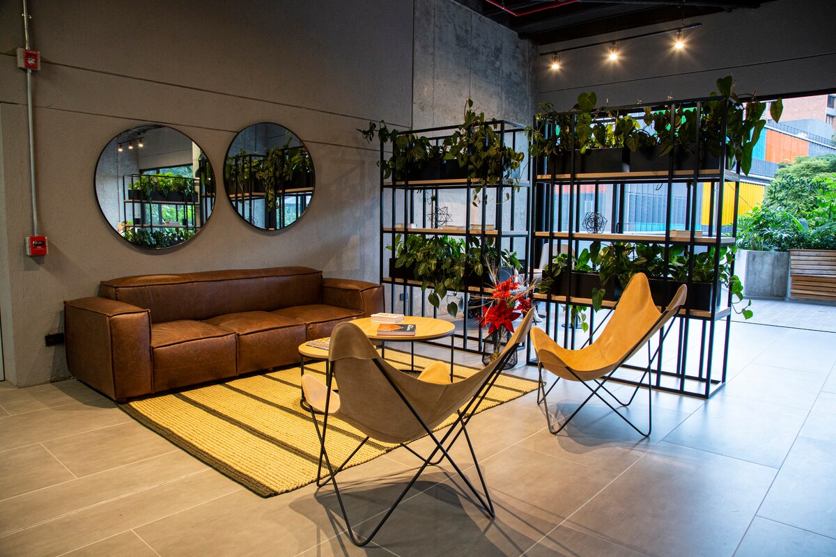 Loft en El Poblado con vista/500MBwifi/Cowork/Gym