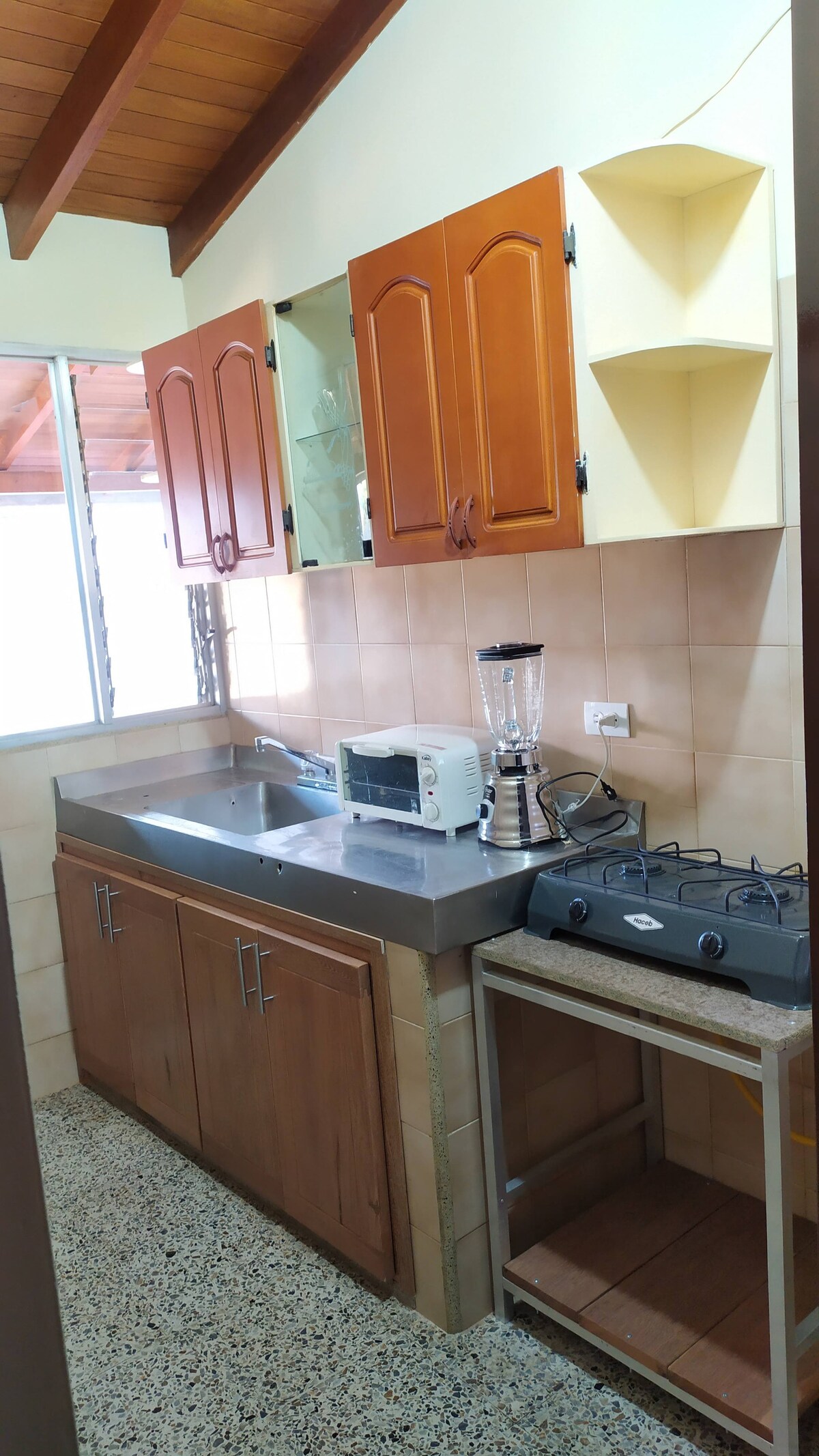 Apartamento céntrico. Terraza. Cerca de todo.