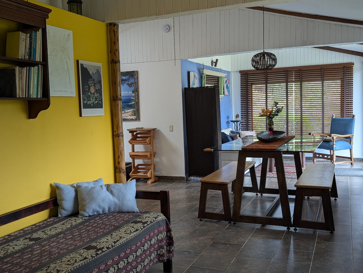 Casa campestre, excelente ubicación hermosa vista!