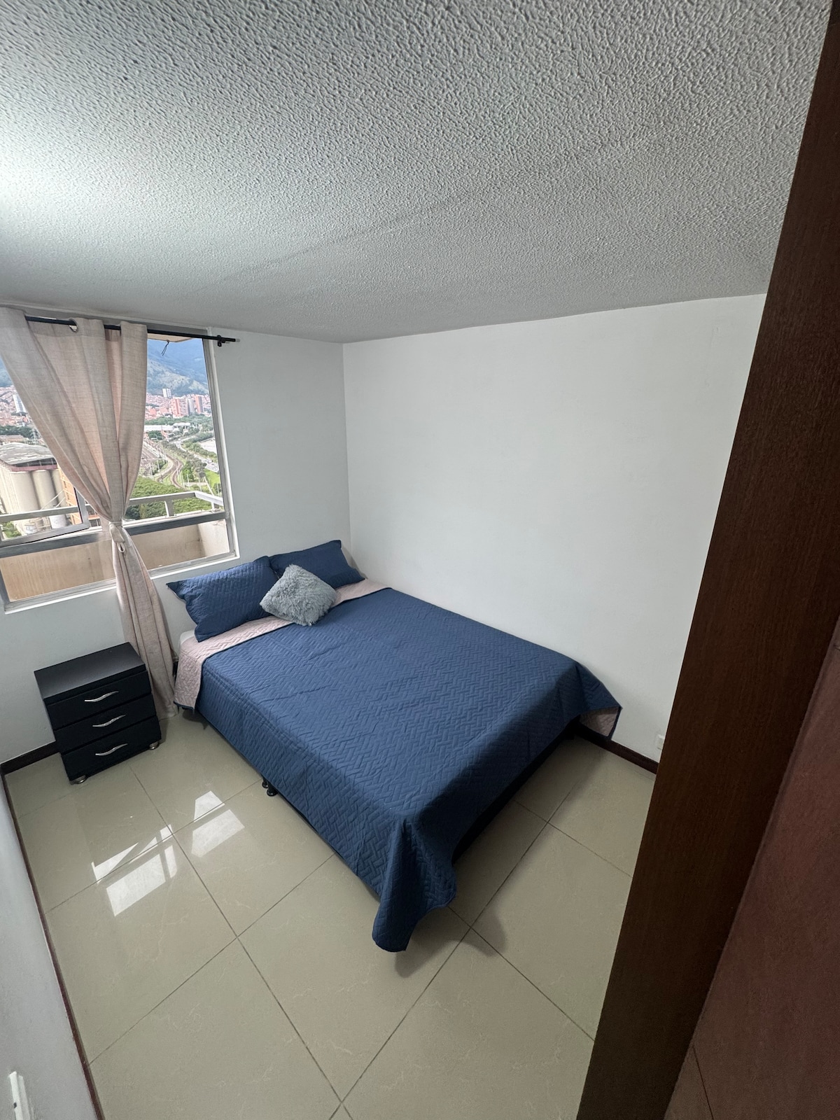 Apartamento con una excelente vista y bien ubicado