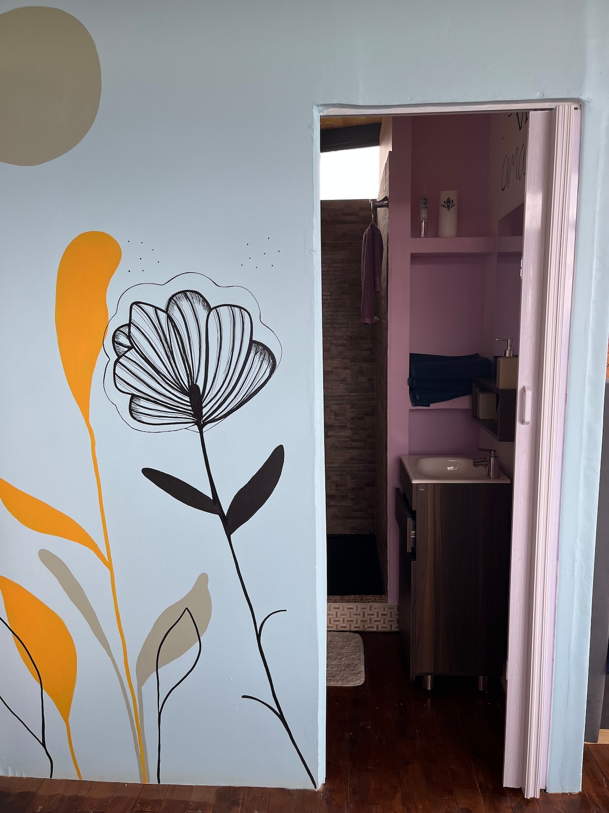 Cabaña privada con jacuzzi y vista a la ciudad