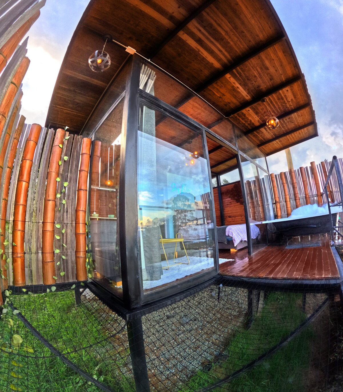 Cabaña privada con jacuzzi y vista a la ciudad