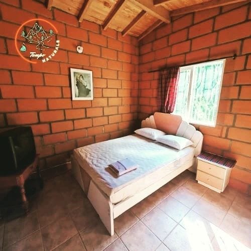 Linda cabaña con Jacuzzi y vista
