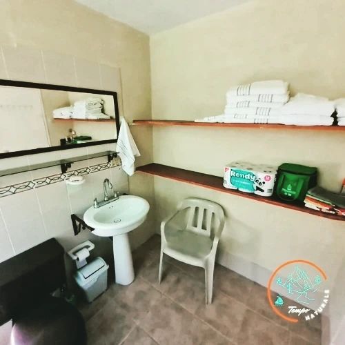Linda cabaña con Jacuzzi y vista