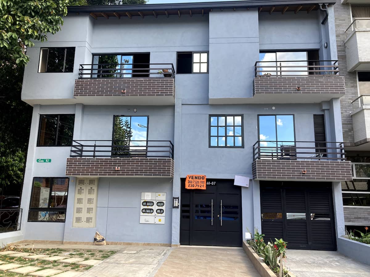 Laureles primer piso, muy central y tranquilo
