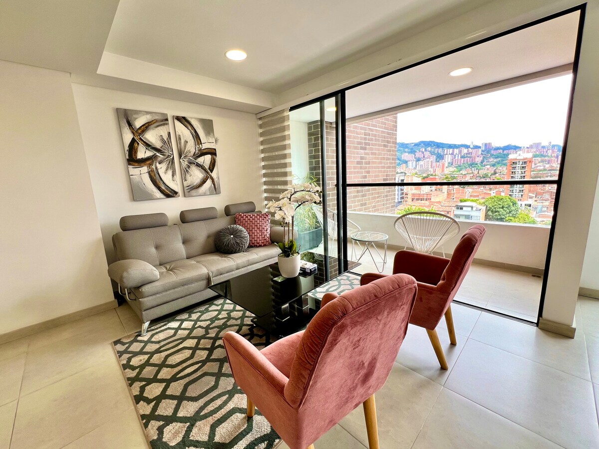 Apartamento nuevo y contemporáneo