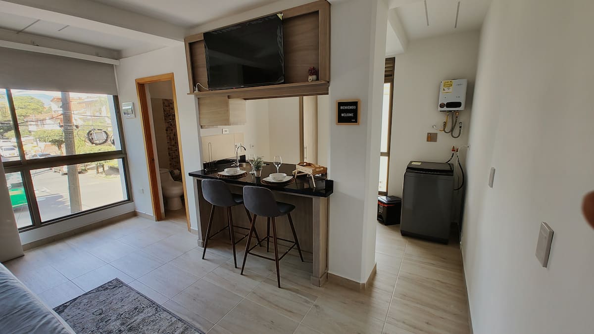 Apartaestudio moderno en Laureles central
