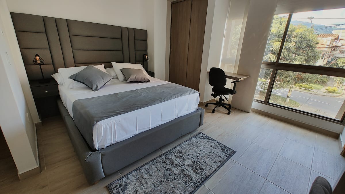 Apartaestudio moderno en Laureles central