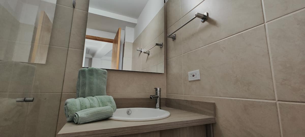 Apartaestudio moderno en Laureles central